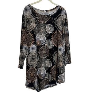 Westbound Woman Knit Tunic Top 3X Black Tan Medallion Print Asymmetrical Hemline